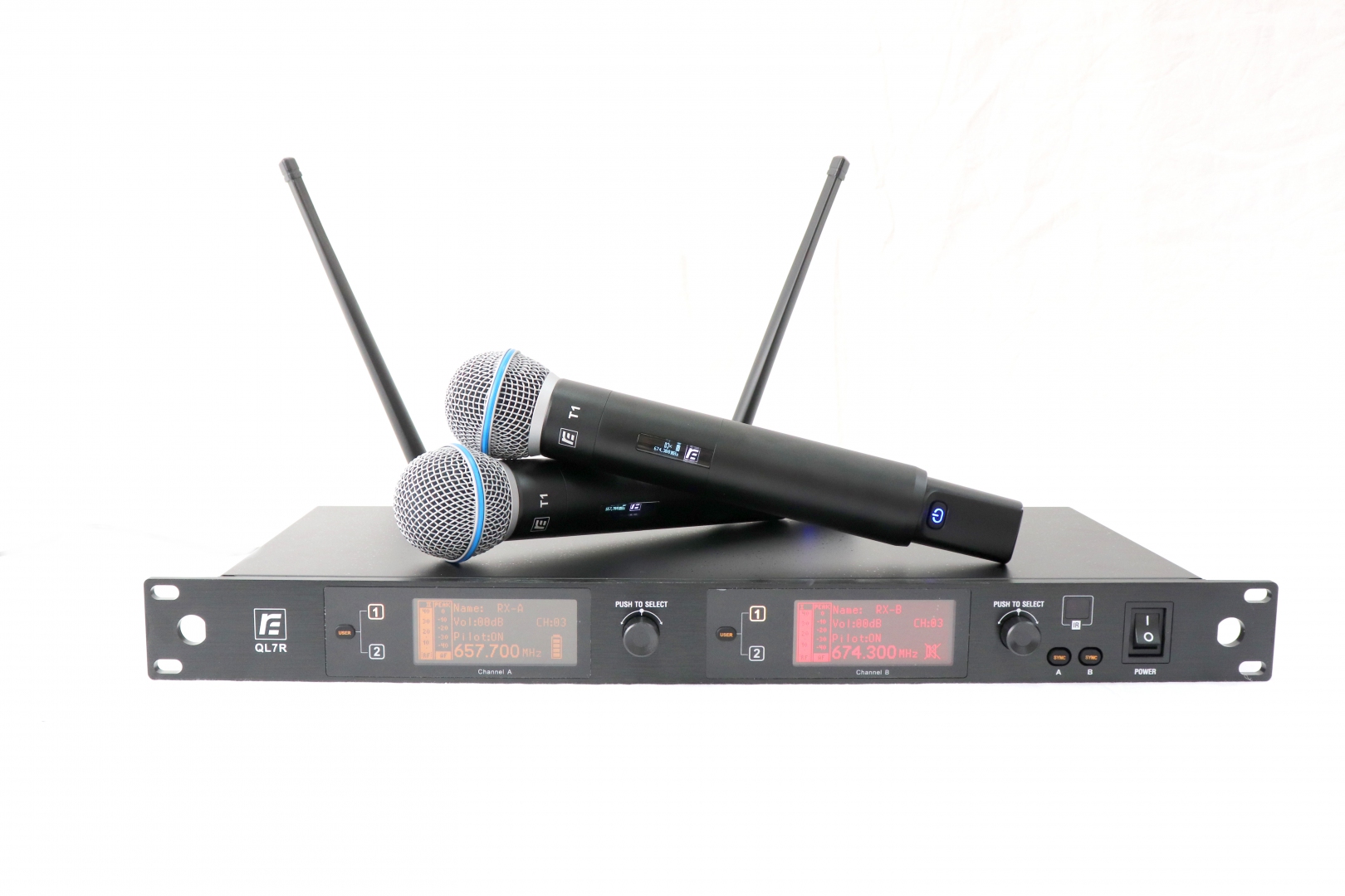 RFIntell QL7R/T1-B 720,500-754,000 МГц 2-канальная радиосистема с 2-мя ручными микрофонами в Чулыме